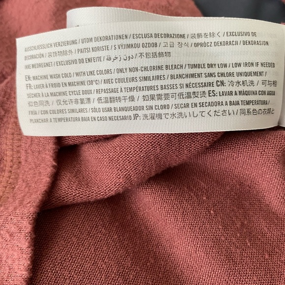 Abercrombie and Fitch Soft A&F Cozy Top - Picture 5 of 5